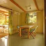 Village Canapai منتجع