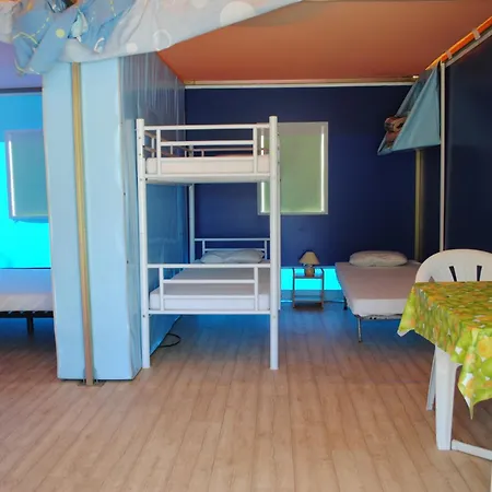 Semesteranläggning (resort) Village Canapai 3*